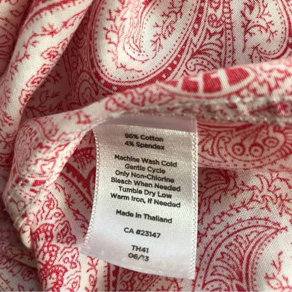 Talbots blouse size 16 button down red and white paisley cotton spandex - Picture 5 of 7